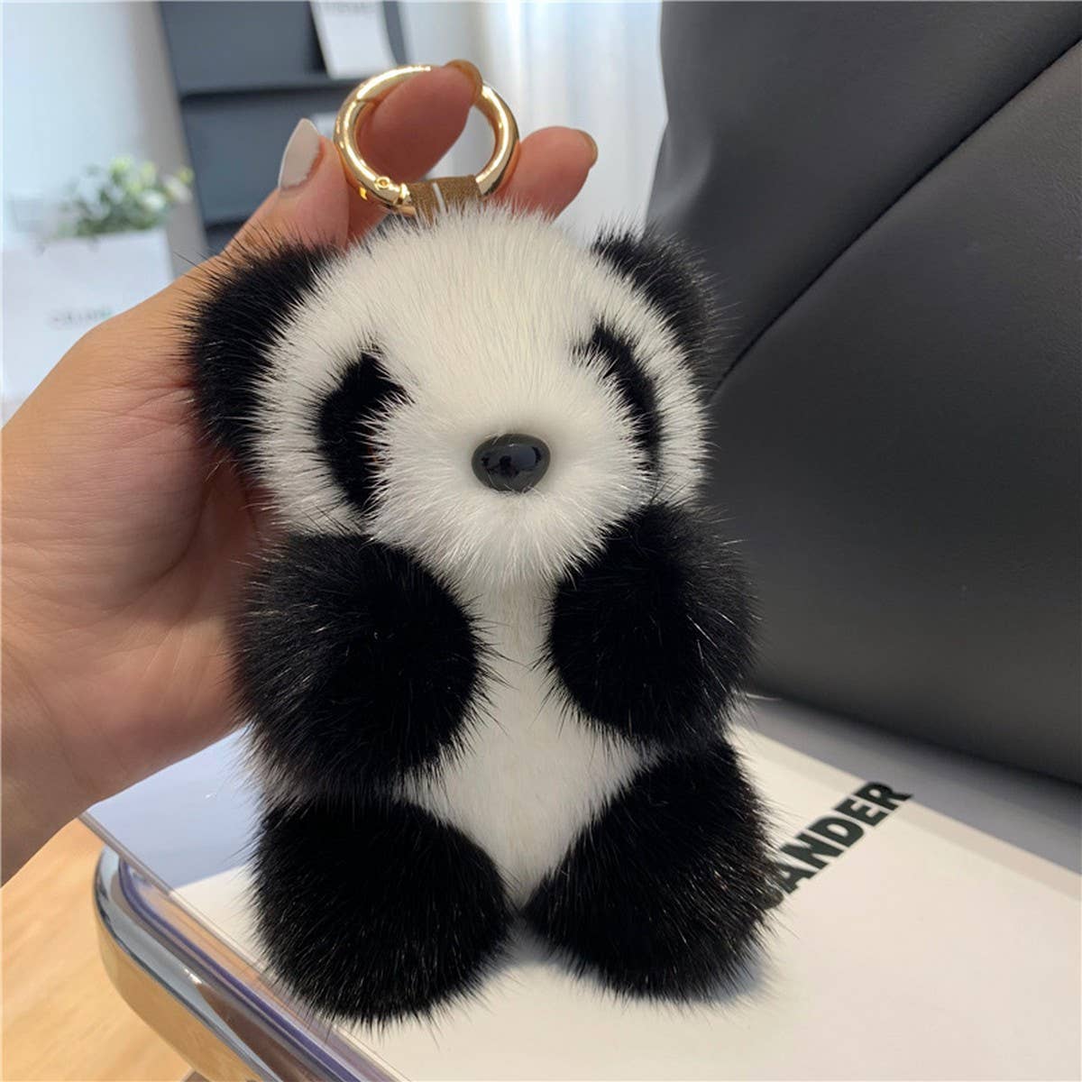 IMITATION MINK FUR RED PANDA CAR KEYCHAIN PENDANT_CWMM2482: Black / (OS) 1