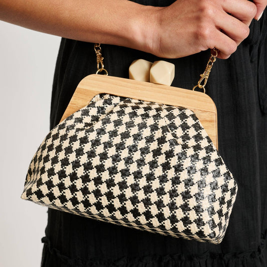 Daphne Clutch